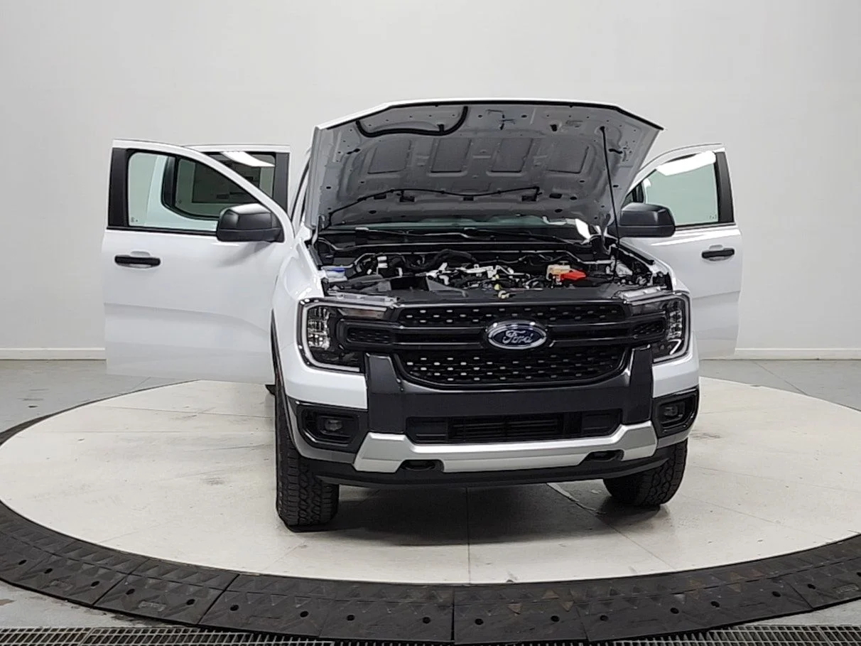 New 2026 Oxford White Ford XLT image 11