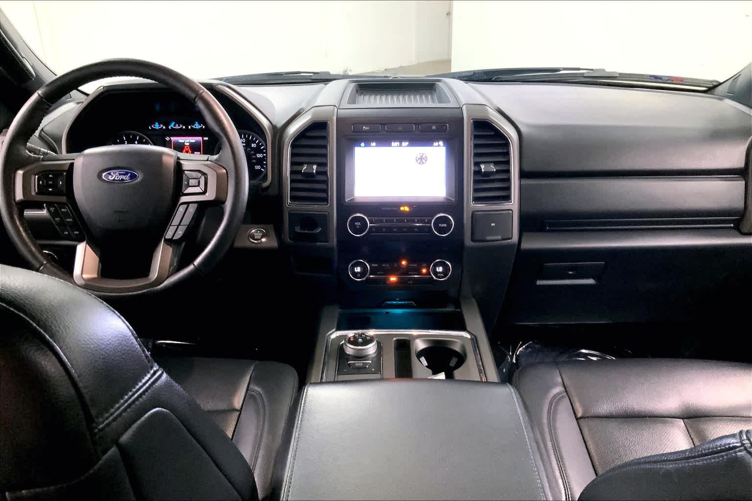 Used 2019 Agate Black Metallic Ford XLT image 13