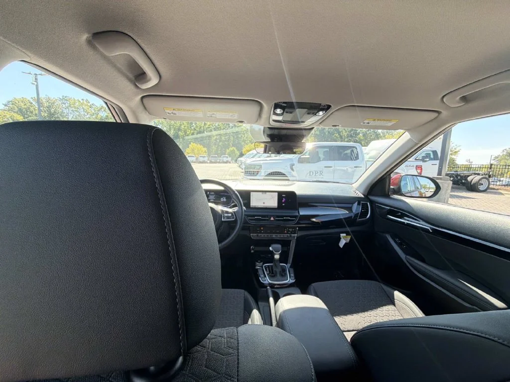 Used 2026 Orange Kia S image 12