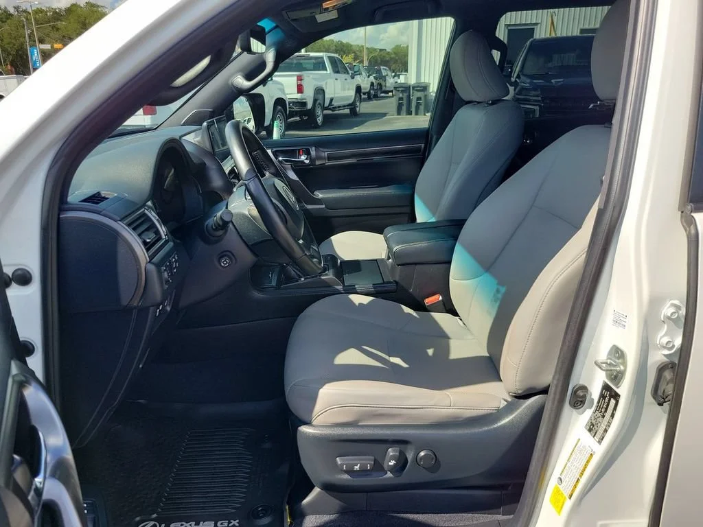 2023 Lexus GX Base - Photo 20