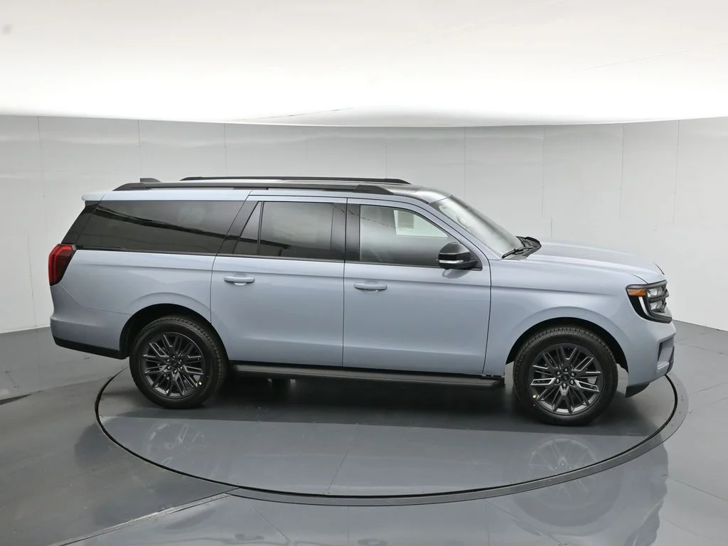 New 2026 Glacier Gray Metallic Tri-Coat Ford Platinum image 56