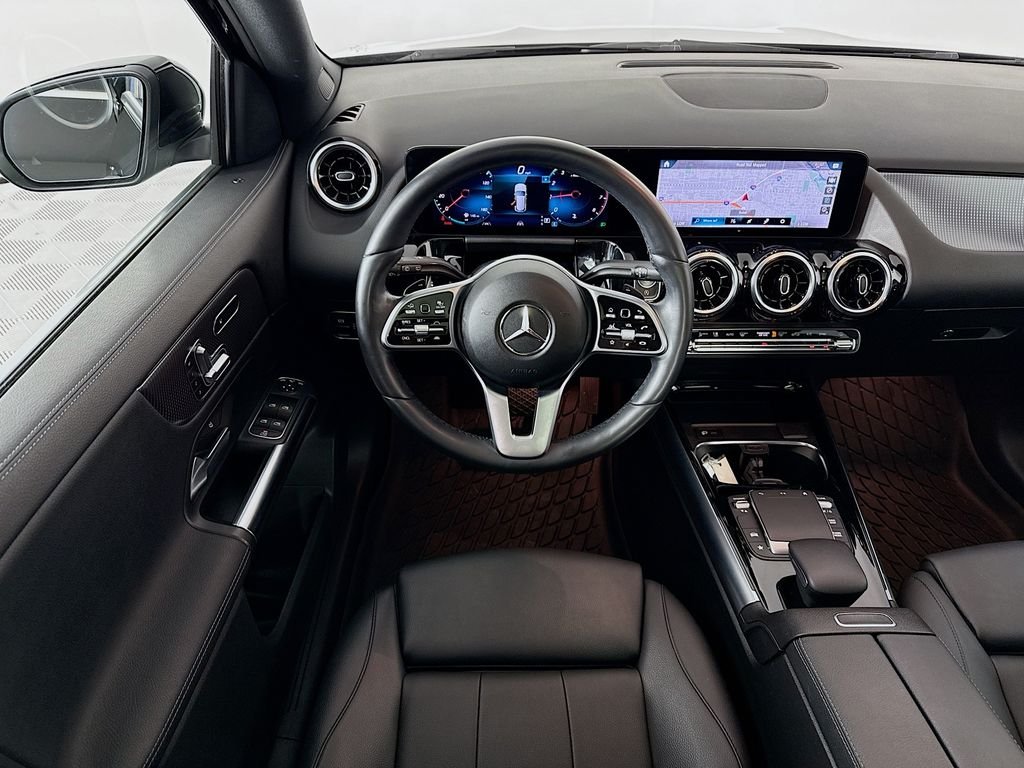 Used 2022 Black Mercedes-Benz GLA 250 image 23