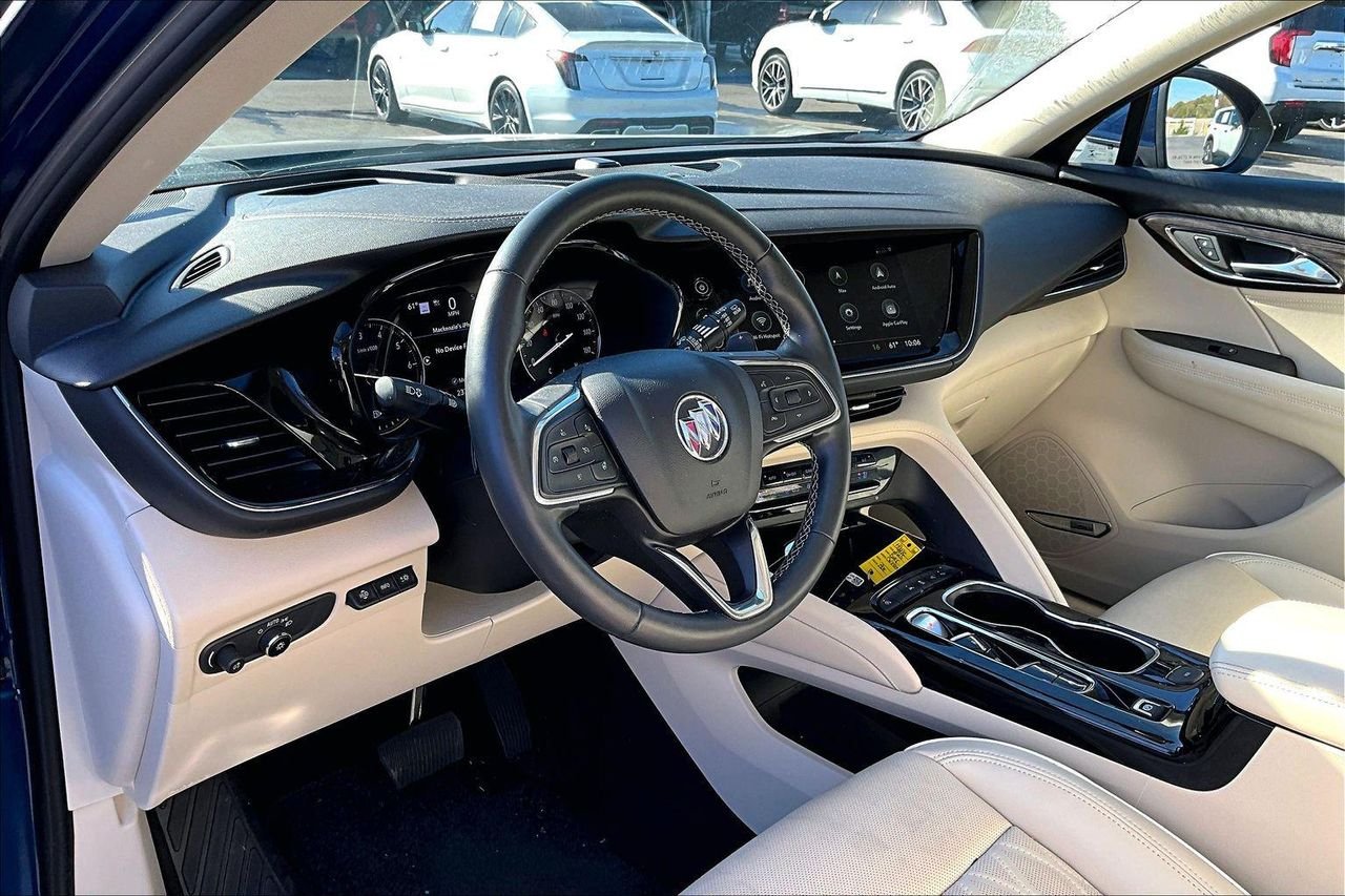 Used 2023 Sapphire Metallic Buick Avenir FWD image 4