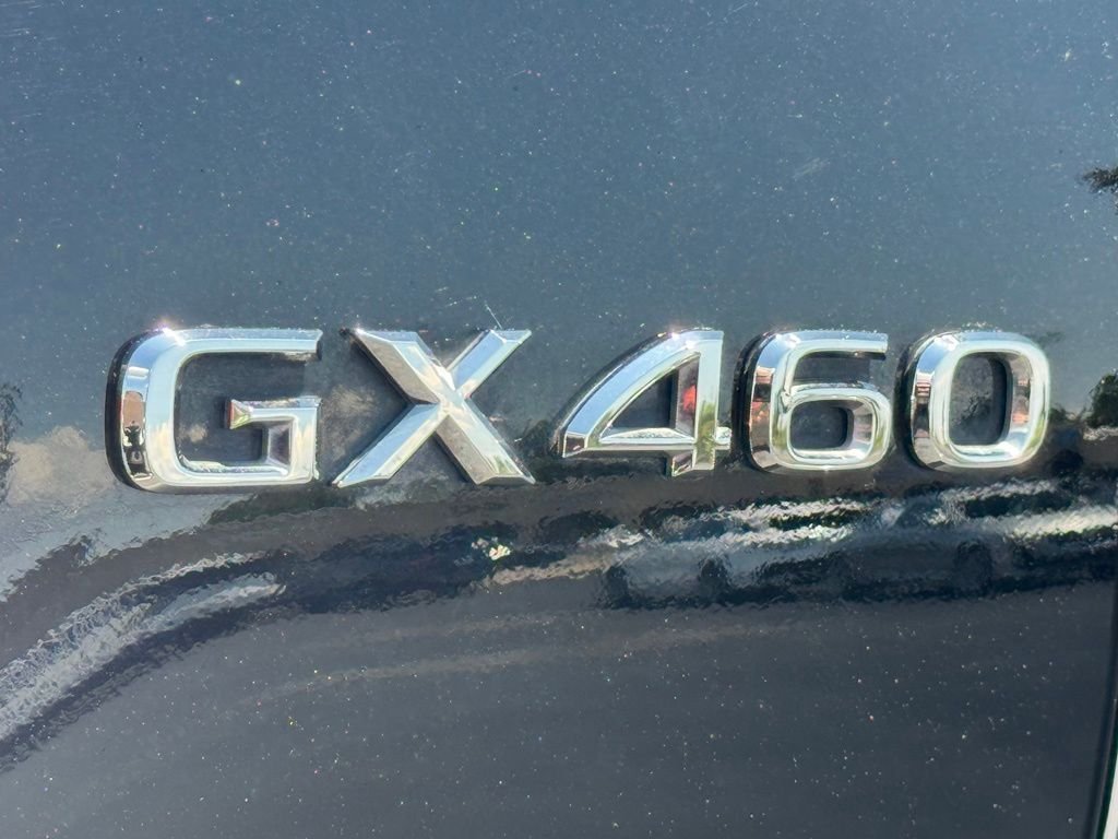 Used 2023 Black Lexus 460 image 11