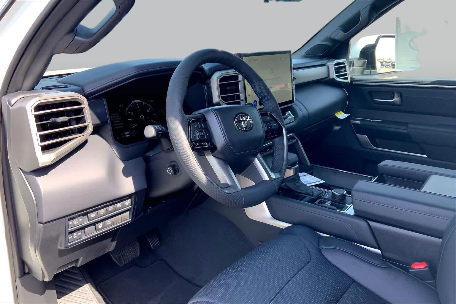New 2026 Wind Chill Pearl Toyota Platinum image 8