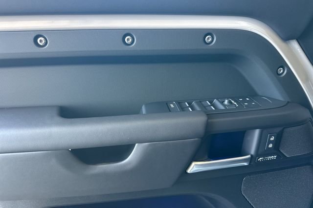 New 2026 Borasco Grey Land Rover X-Dynamic SE image 10