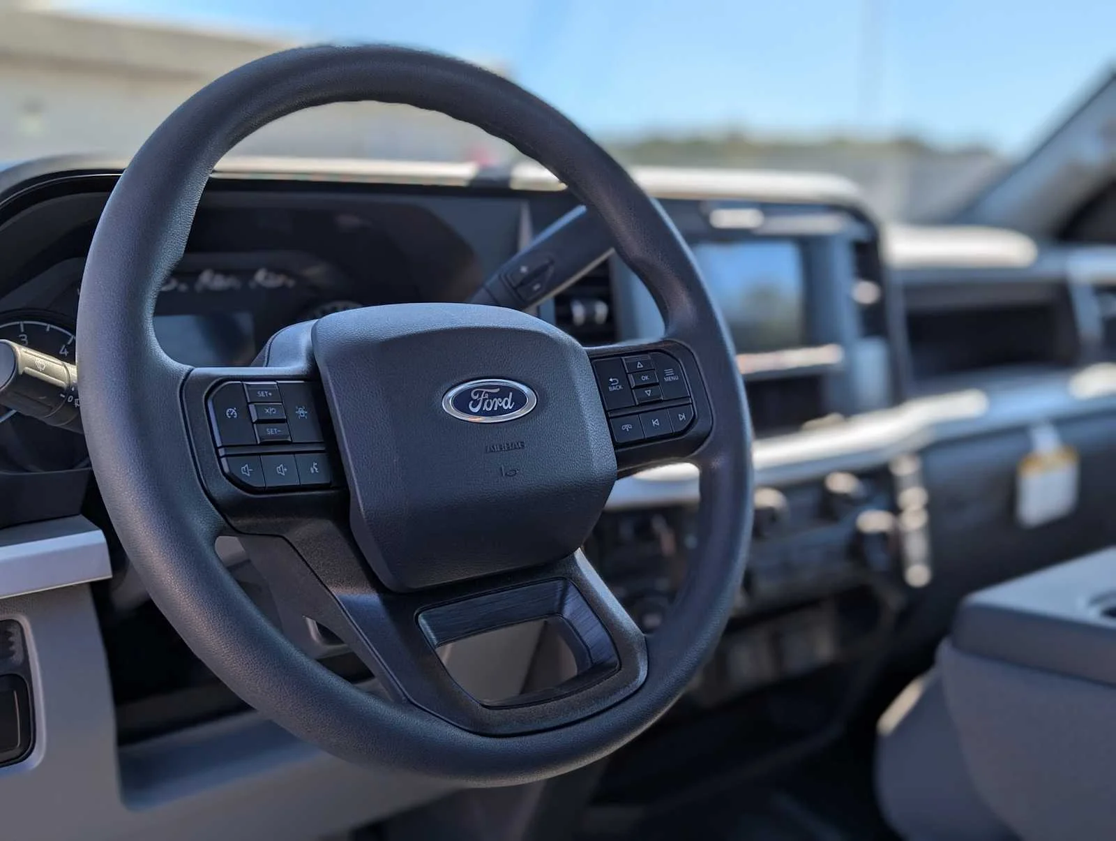 New 2026 Oxford White Ford F-350® XL image 5