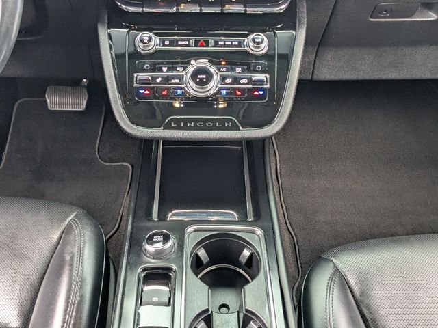 Used 2020 Silver Lincoln Standard image 19