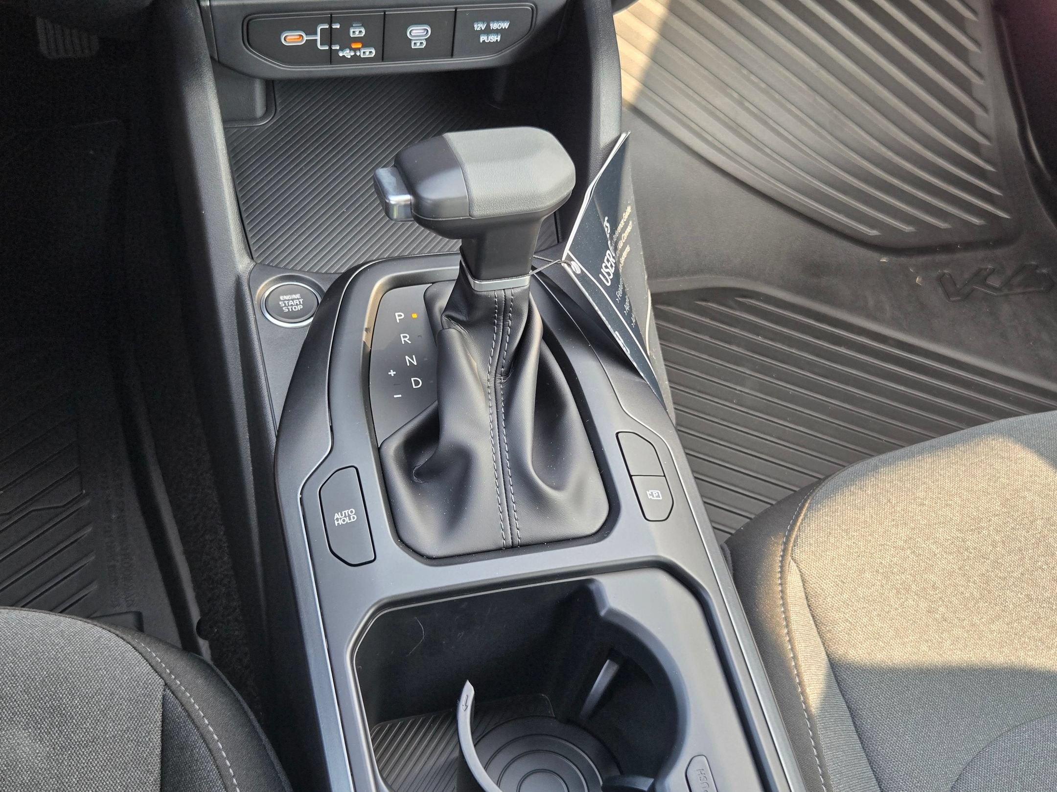 New 2026 Snow White Pearl Kia LXS image 27