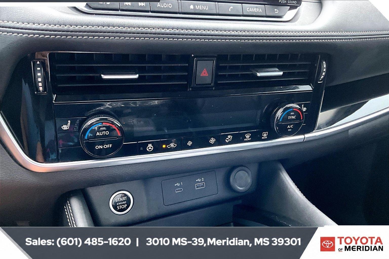 Used 2023 Caspian Blue Metallic Nissan SL image 22