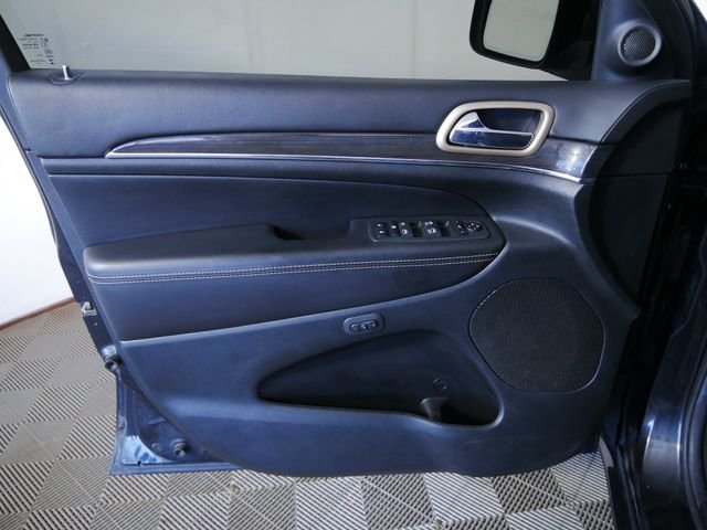Used 2014 Black Jeep Overland image 15