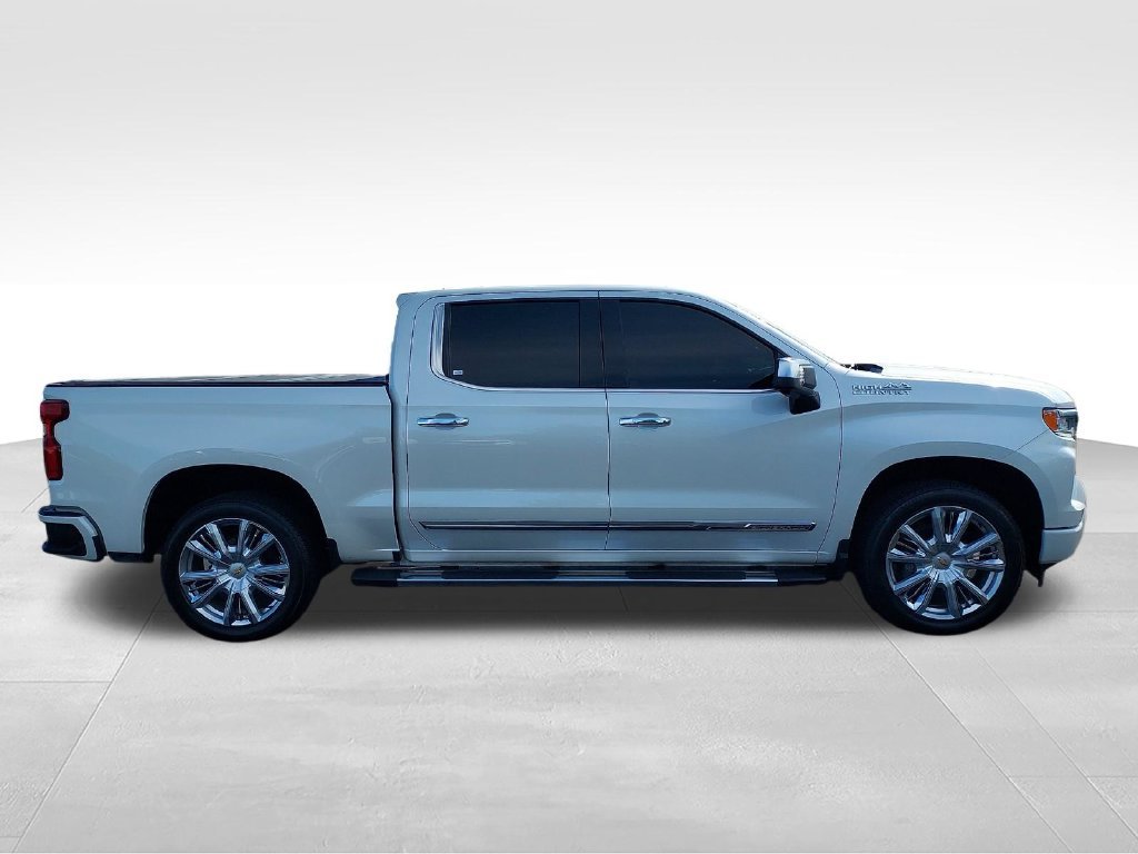 Used 2024 Beige Chevrolet High Country image 6