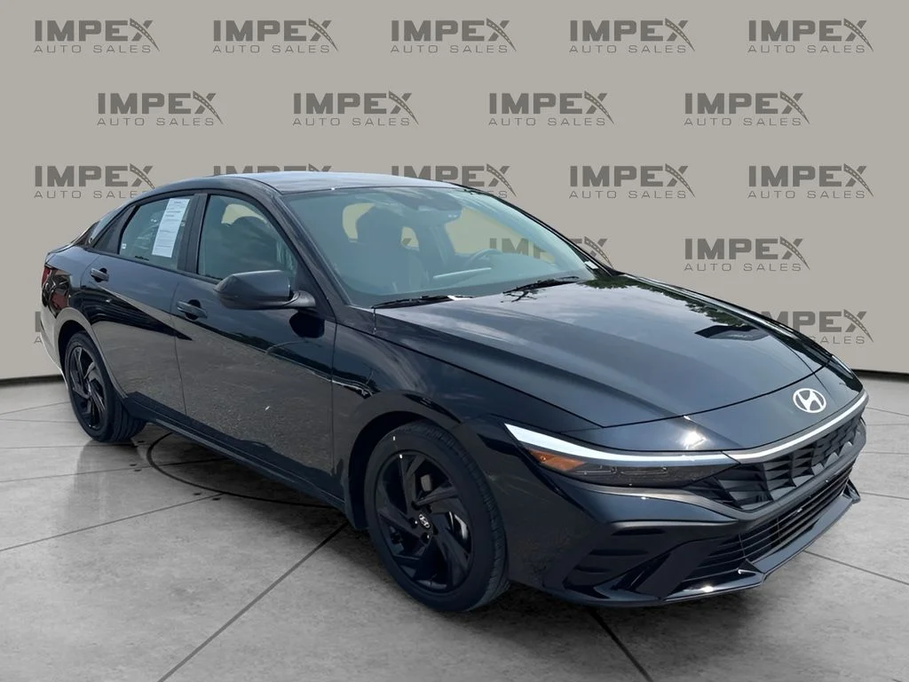 Used 2026 Black Hyundai SEL Sport image 4