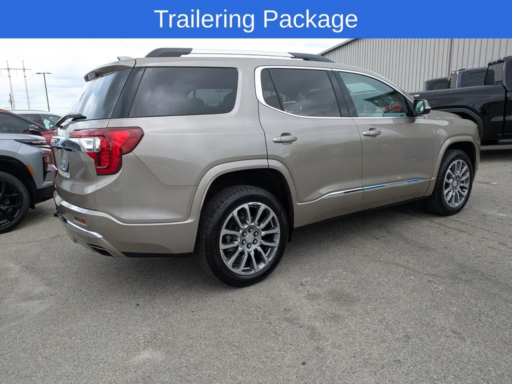 Used 2023  GMC Denali image 4