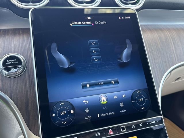 New 2026 Polar White Mercedes-Benz GLC 300 image 28