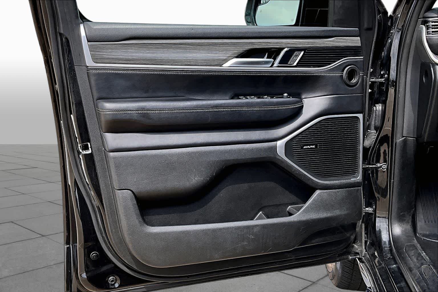 Used 2023 Diamond Black Crystal Pearlcoat Jeep Series II image 22
