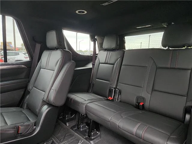 Used 2023 Red Chevrolet RST 4x4 image 10