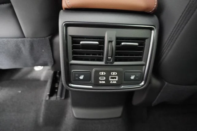 New 2026 CRYSTAL WHITE PEARL Subaru Touring image 22