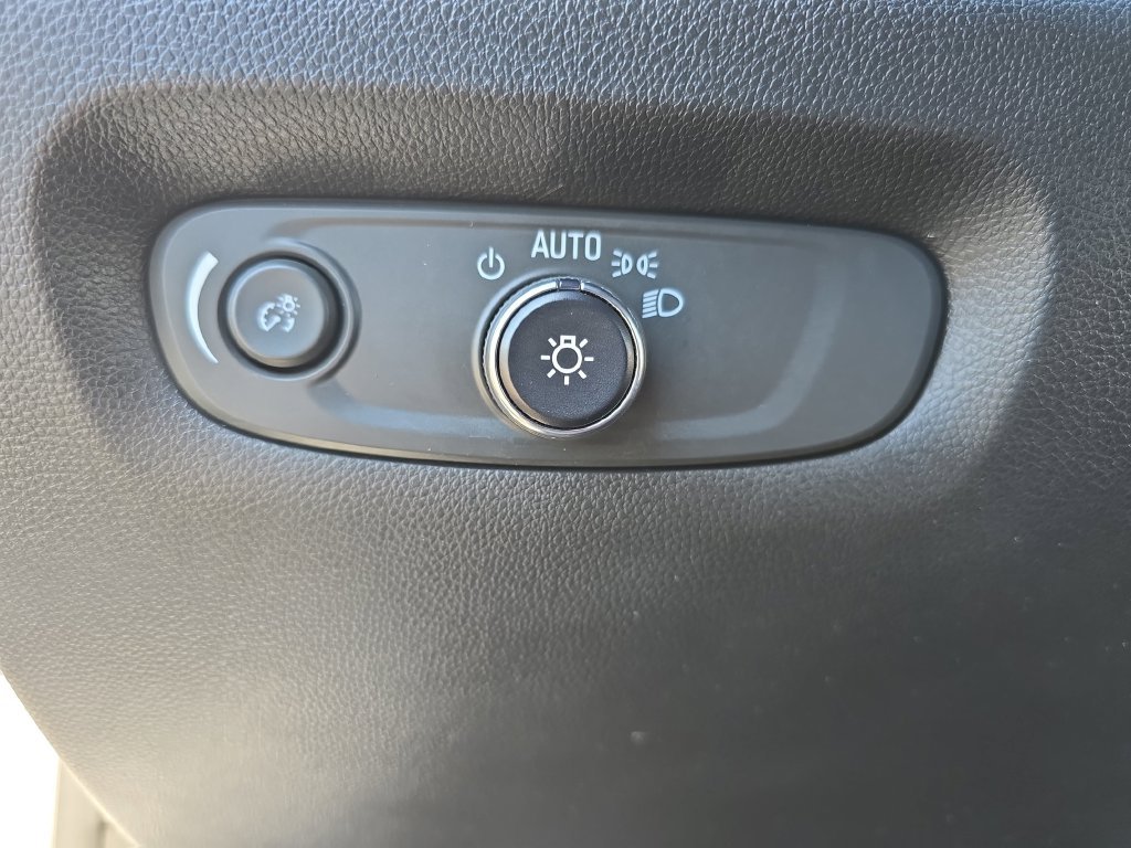 Used 2023 Beige Chevrolet Premier image 30