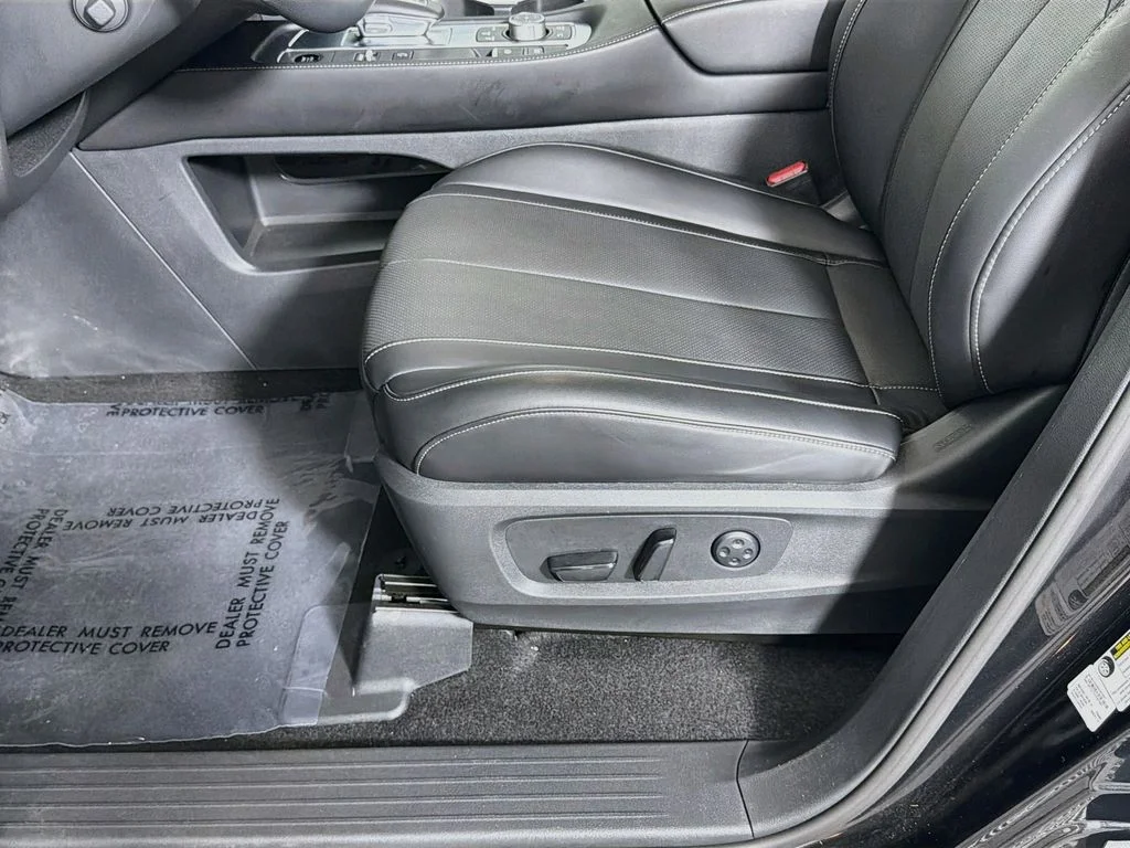 Used 2026 Black INFINITI LUXE image 20
