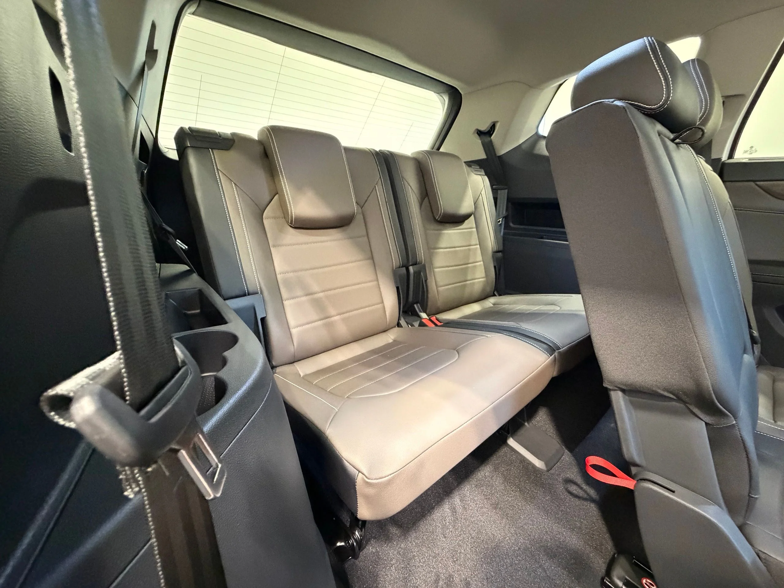 New 2026 White Volkswagen 2.0T SEL image 31