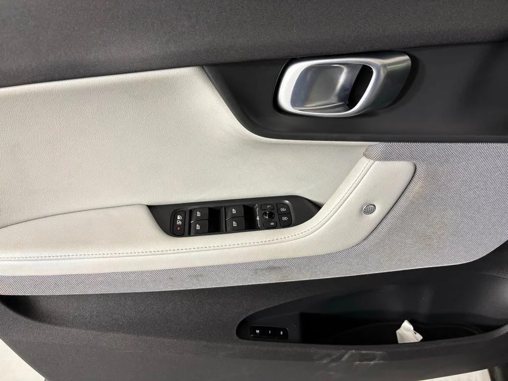 Used 2023 Blue Polestar Long Range Dual Motor Performance Plus image 19