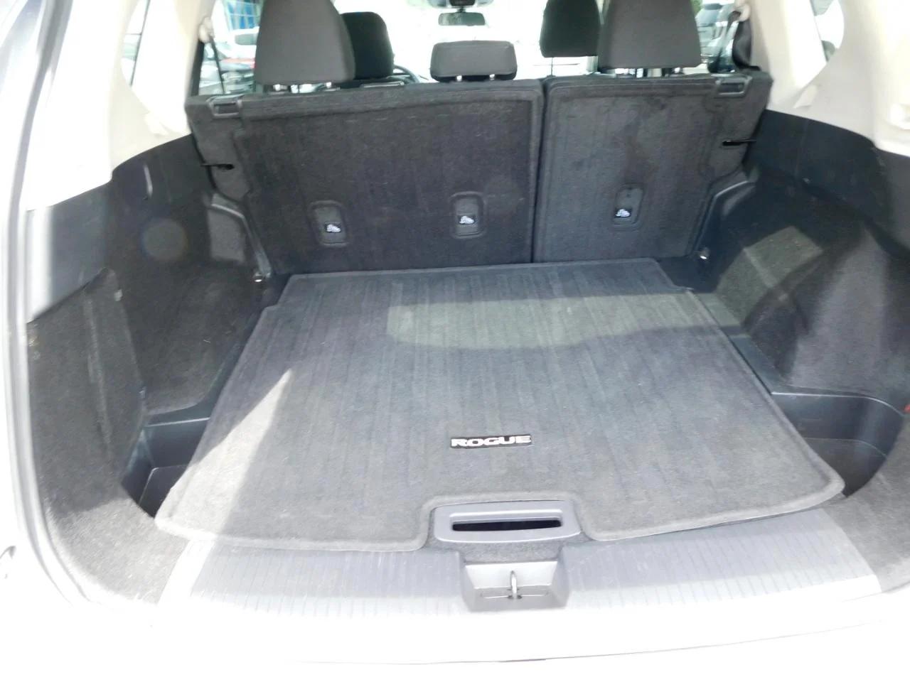 Used 2025 Gun Metallic Nissan AWD SV image 21