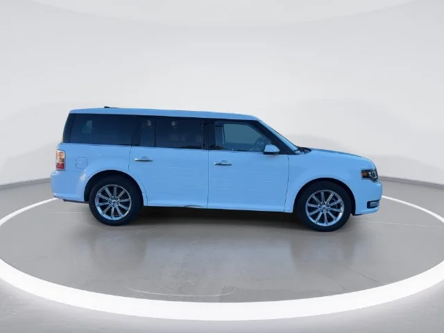 Used 2019 White Ford Limited image 8