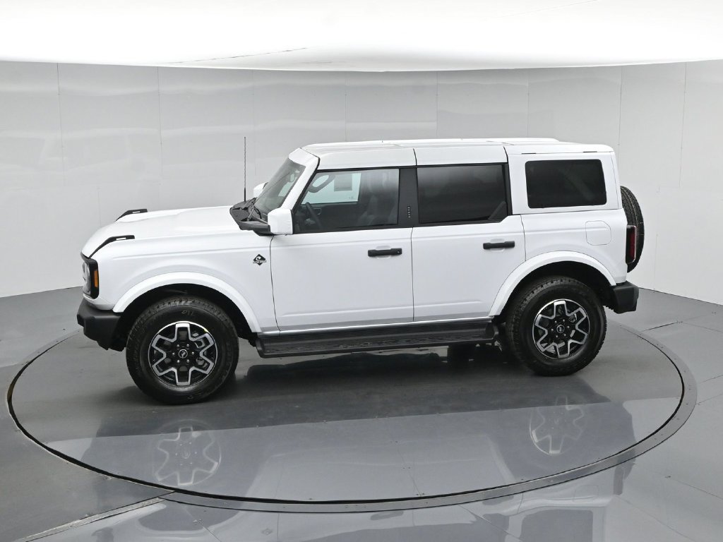 New 2026 Oxford White Ford Outer Banks image 43