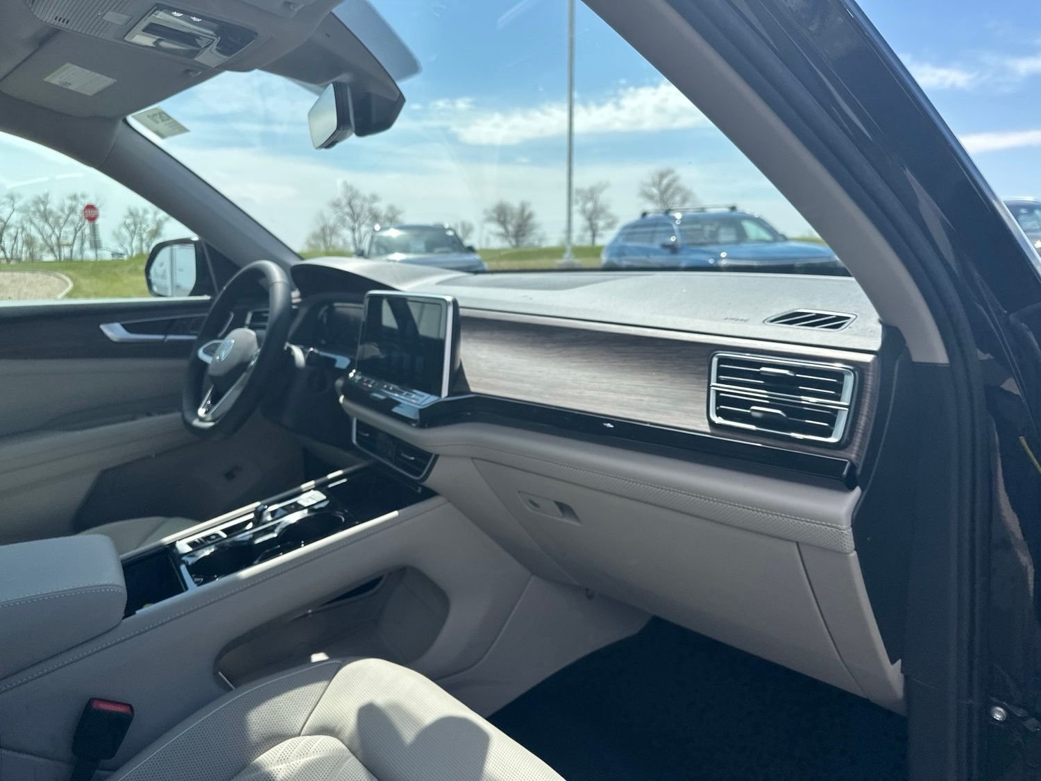 New 2026 Black Volkswagen 2.0T SEL Premium R-Line image 38