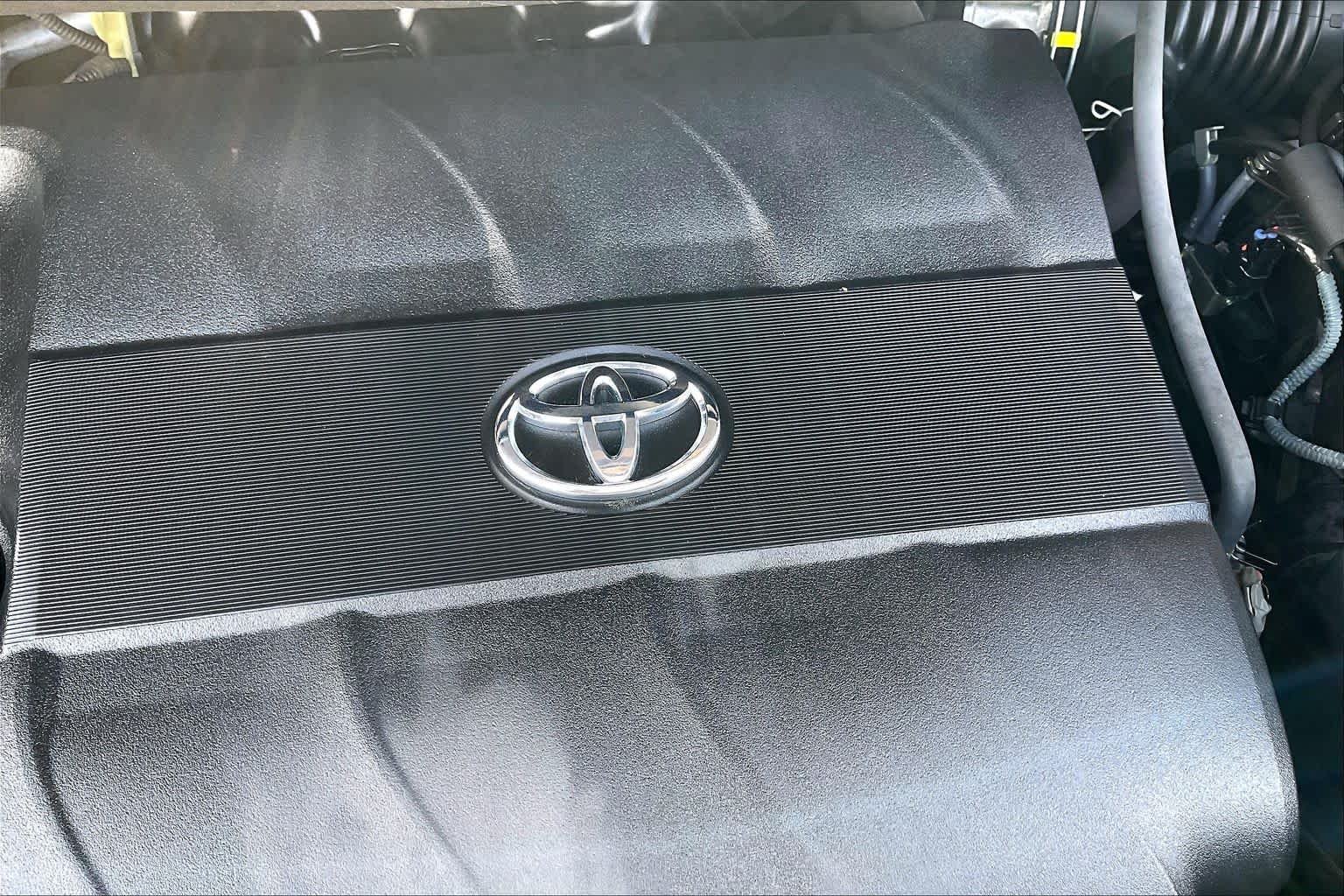 Used 2013 Predawn Gray Mica Toyota LE image 33