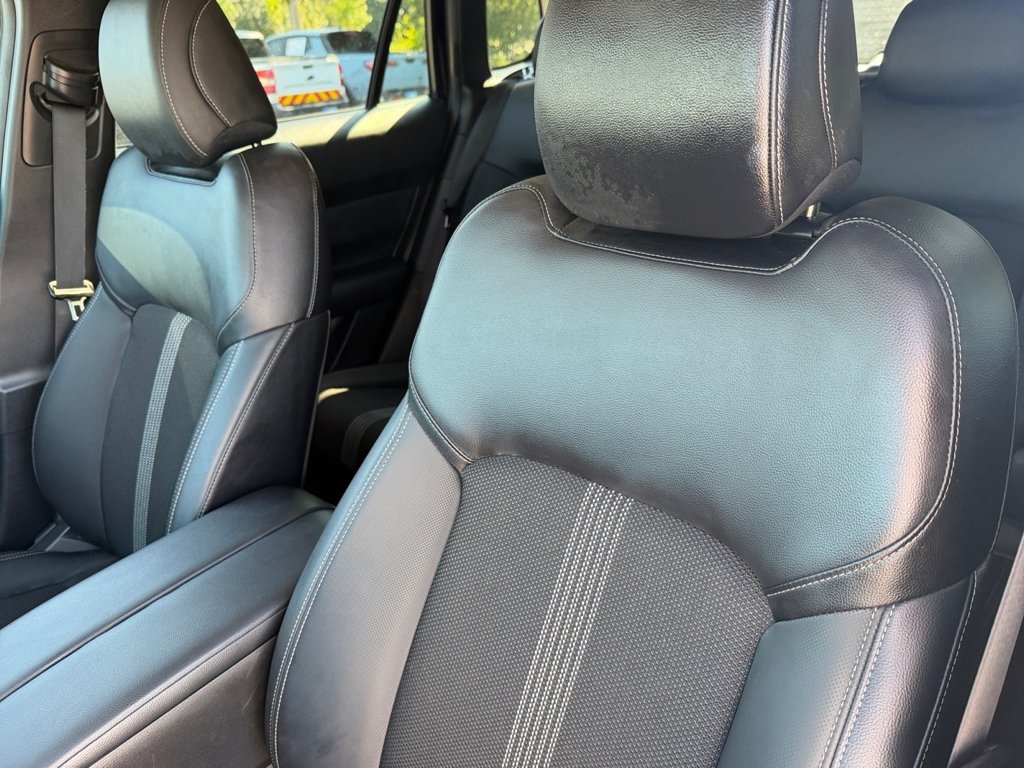 Used 2025 Jet Black Mica Mazda 2.5 S Preferred Package image 15