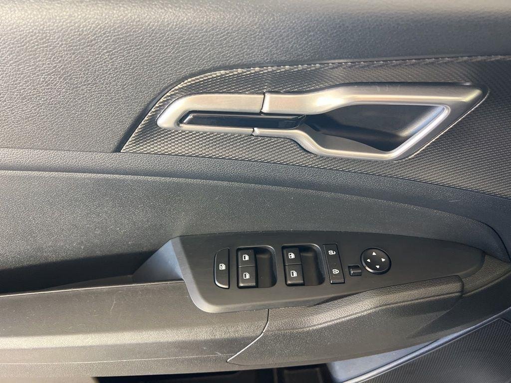 Used 2023 Snow White Pearl Kia LX image 6