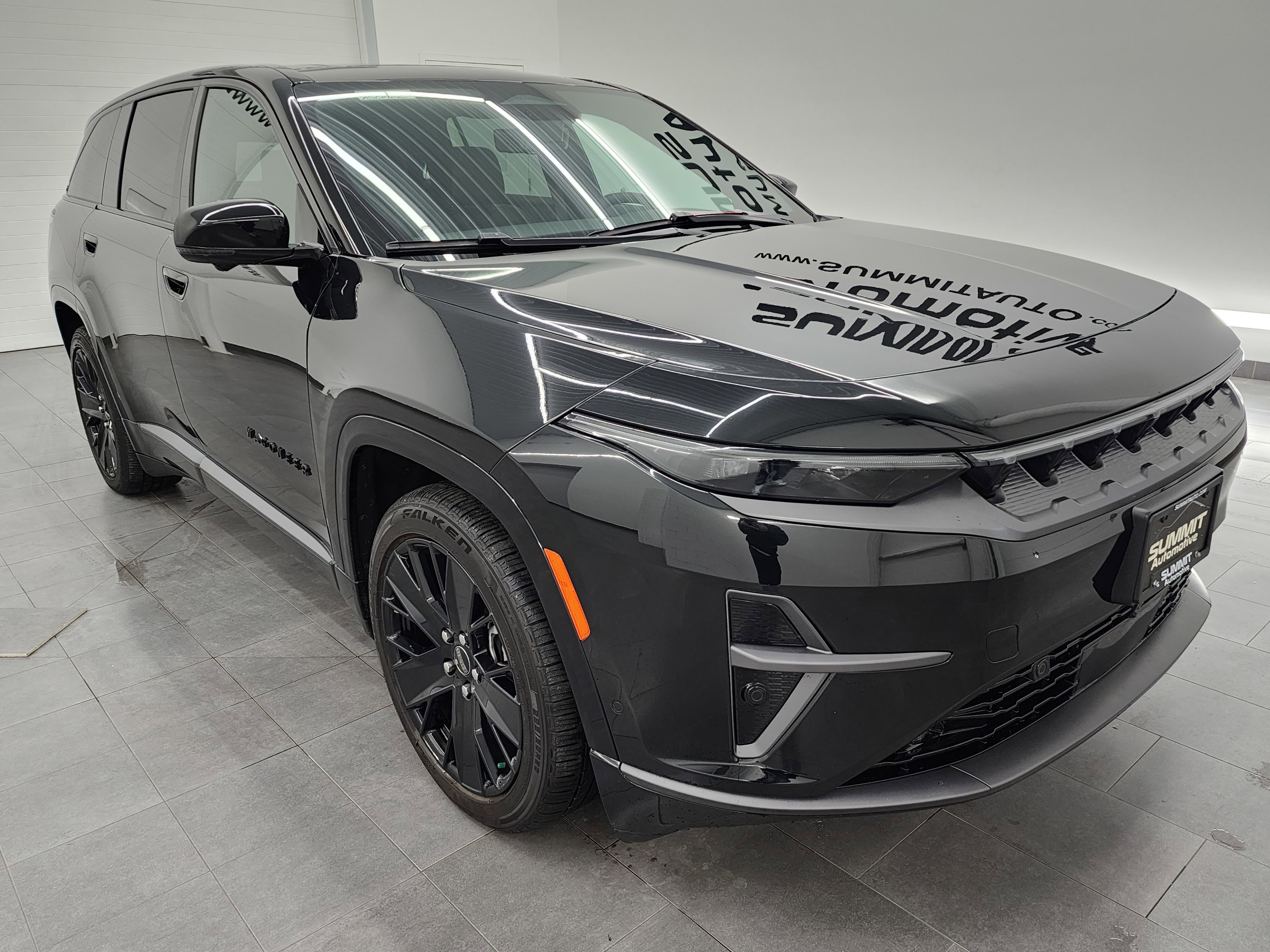 Used 2024 Jeep Wagoneer S Launch Edition with VIN 3C4RJNAK8RT174237 for sale in Fond du Lac, WI