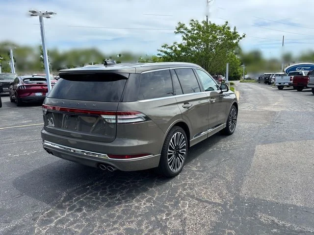 Used 2025 Gray Lincoln Black Label image 13
