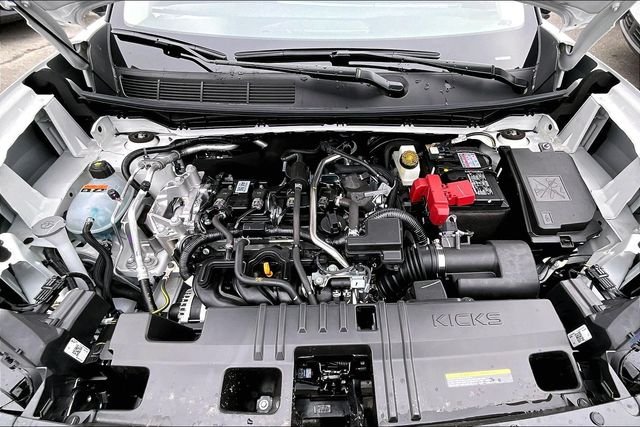 New 2026 Nissan Kicks SR