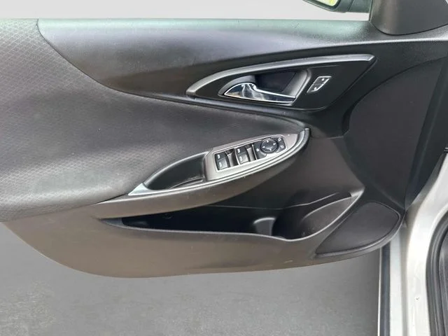 Used 2022 Silver Chevrolet LT image 10