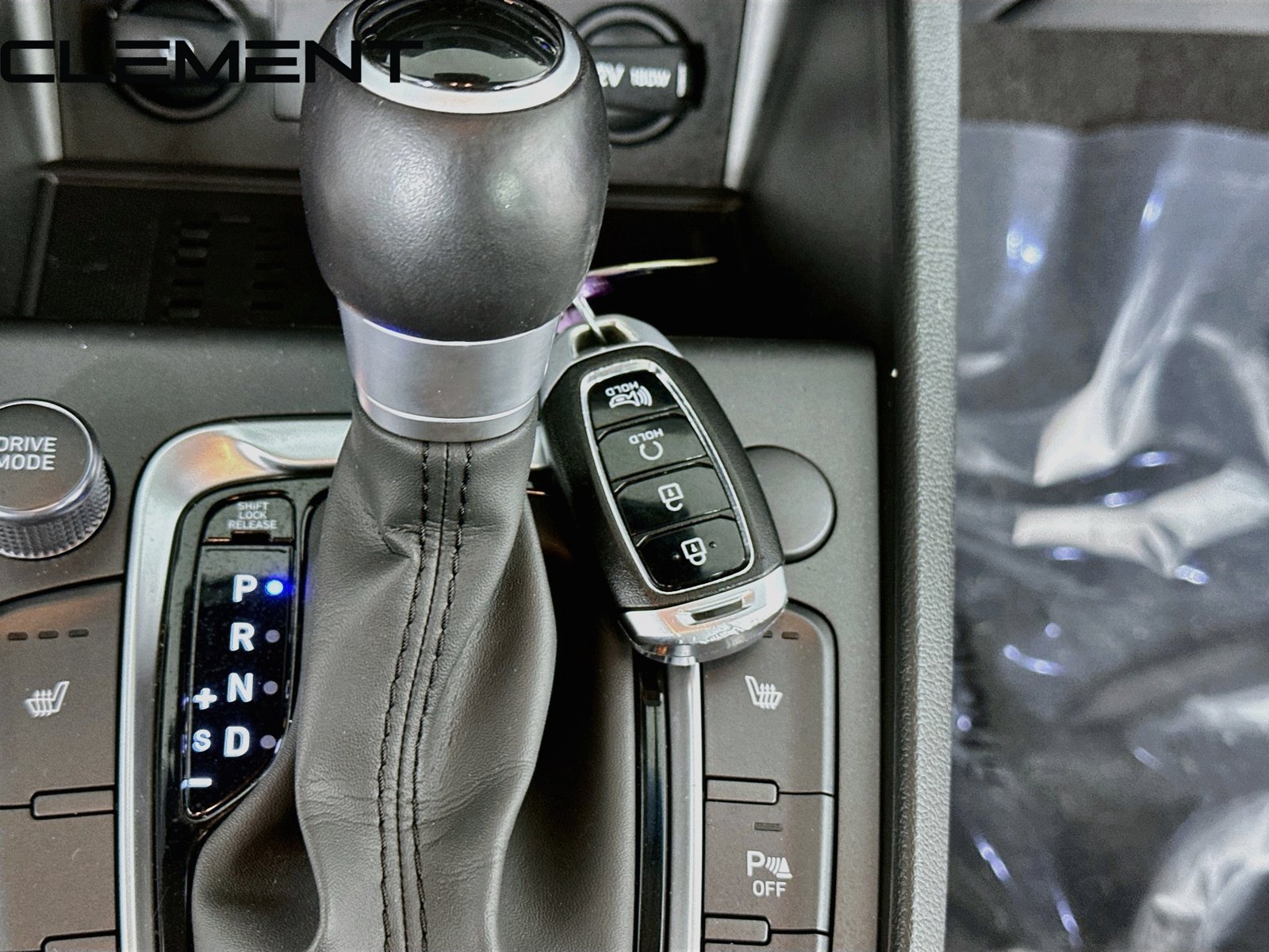 Certified Used 2022 Gray Hyundai Limited image 24
