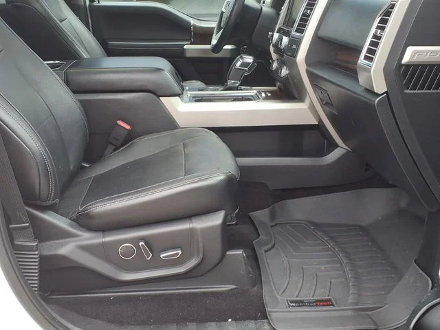 Used 2015 White Ford Lariat image 26