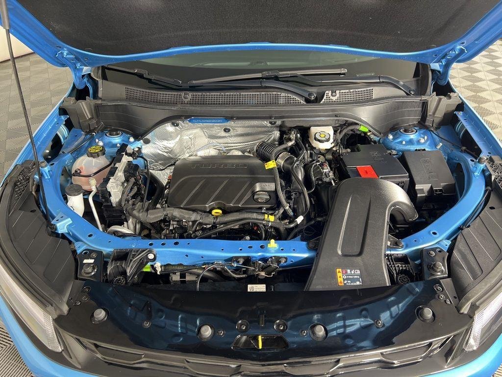Used 2025 Marina Blue Chevrolet ACTIV image 11
