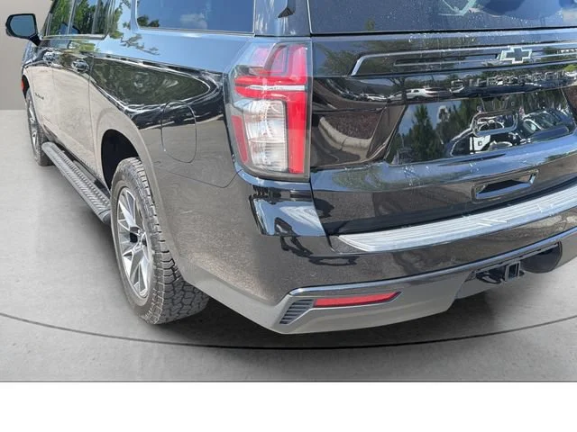 Used 2023 Black Chevrolet Z71 image 10