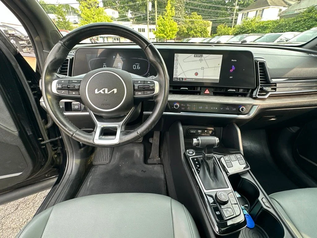 Used 2023 Black Kia X-Line image 26
