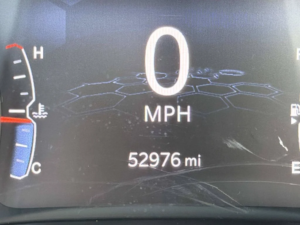 Used 2022 Black Jeep Latitude image 30