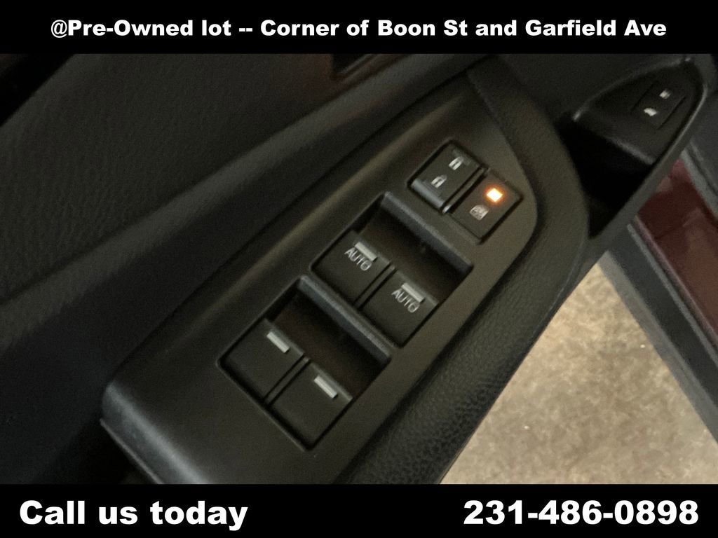 Used 2021  Honda Touring image 15