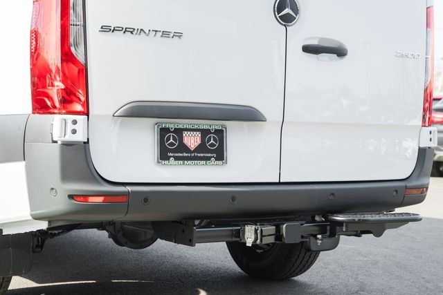 New 2026 Arctic White Mercedes-Benz Cargo 144 WB image 9