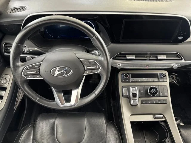 Used 2020 Black Hyundai Limited image 27