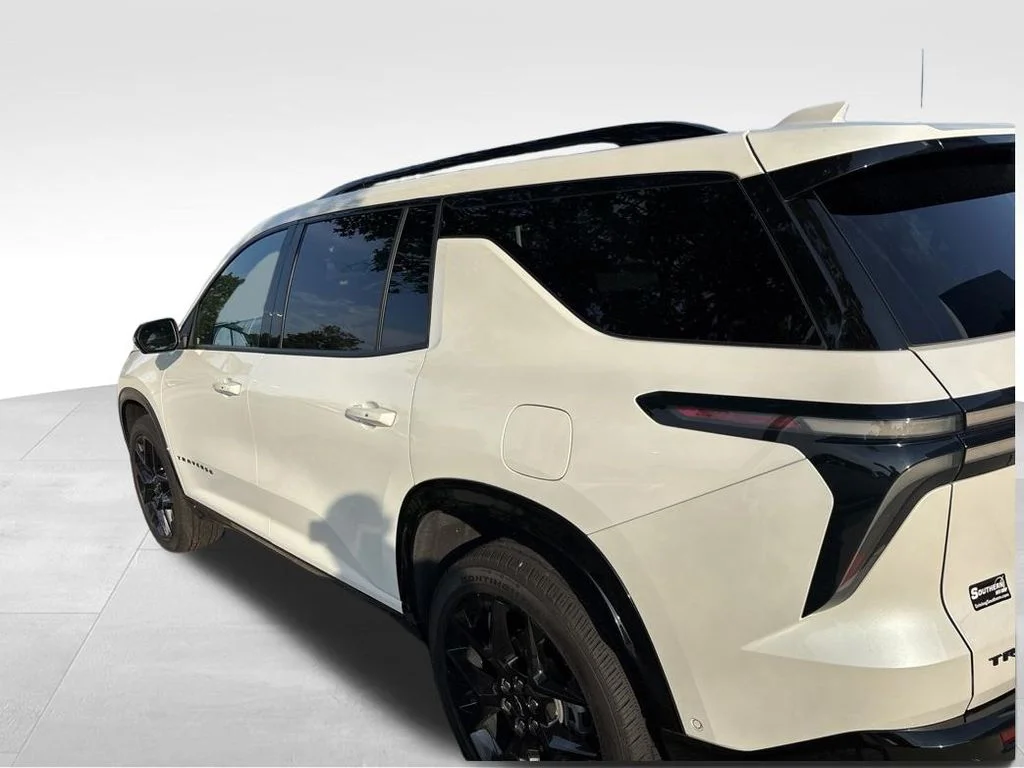 Used 2024 White Chevrolet RS image 9