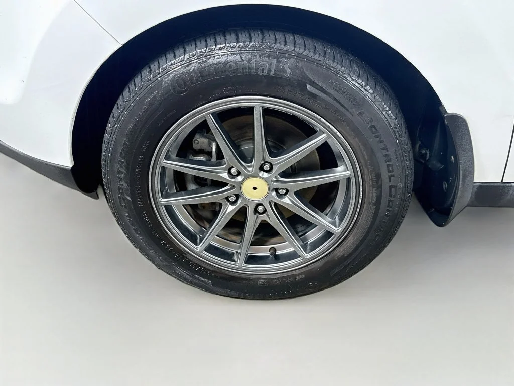 Used 2016 White Kia Base image 34