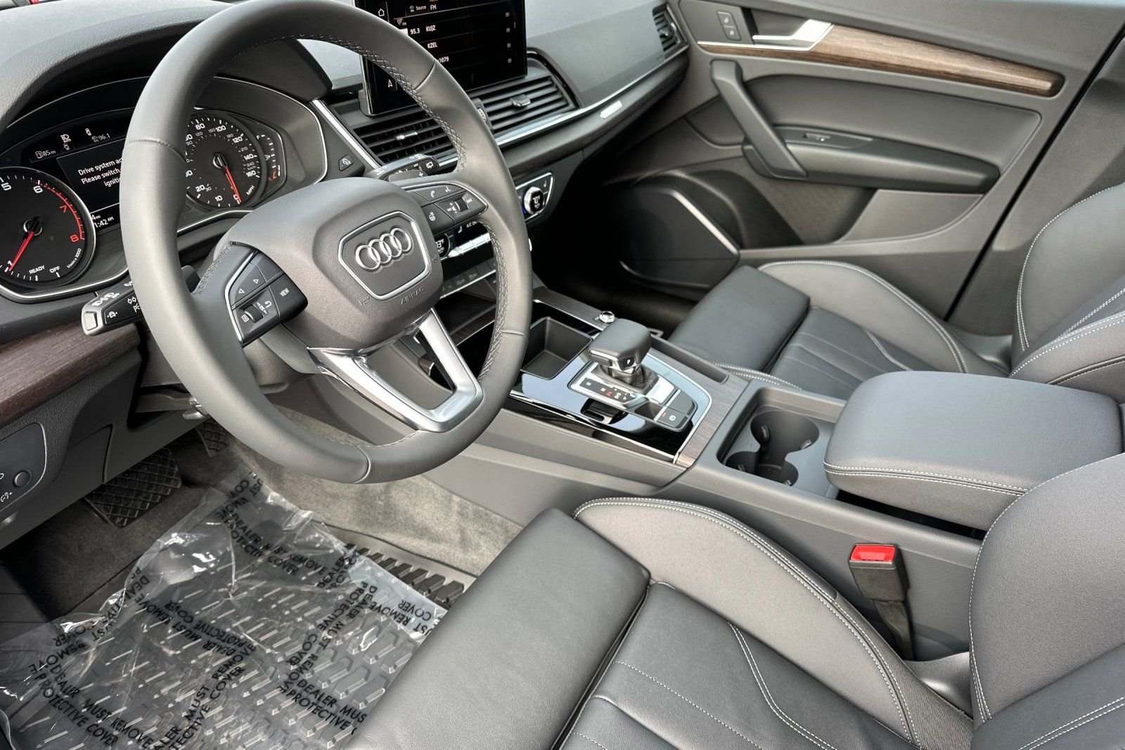 Used 2025 Silver Audi  image 9