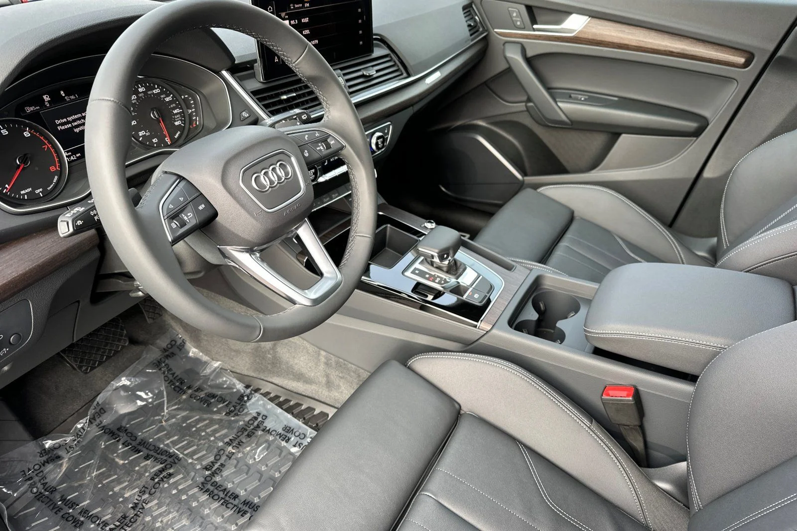 Used 2025 Silver Audi 45 S line Premium image 9